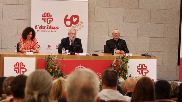 Pregón de la Caridad en Lugo con el Presidente del Parlamento de Galicia